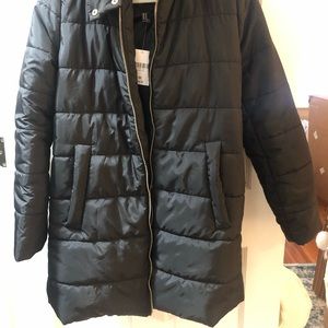 Hooded puffer jacket